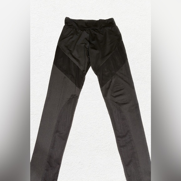 black leggings with mesh - Picture 1 of 5